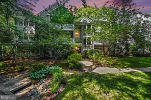 7718 Lafayette Forest Dr, Annandale, VA 22003 - Photo 1