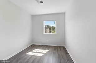 6335 Paddington Ln, Centreville, VA 20120 - Photo 14
