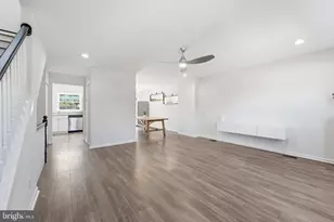 6335 Paddington Ln, Centreville, VA 20120 - Photo 10