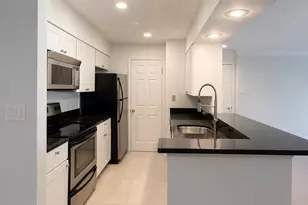 7717 Lafayette Forest Dr, Annandale, VA 22003 - Photo 4