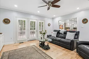 5810 Hannora Ln, Fairfax Station, VA 22039 - Photo 14