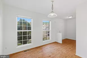 6129 Kendra Way, Centreville, VA 20121 - Photo 6
