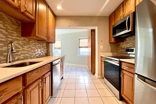 7208 Tyler Ave, Falls Church, VA 22042 - Photo 6