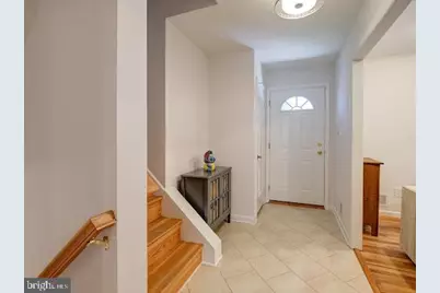 5705 Buckingham Palace Court, Alexandria, VA 22315 - Photo 8
