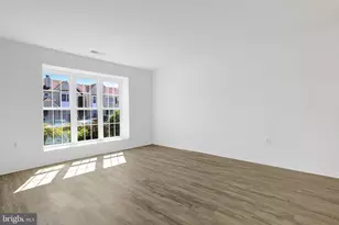 7825 Harrowgate Cir, Springfield, VA 22152 - Photo 6