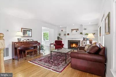 9833 Squaw Valley Drive, Vienna, VA 22182 - Photo 16