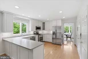 9833 Squaw Valley Dr, Vienna, VA 22182 - Photo 6