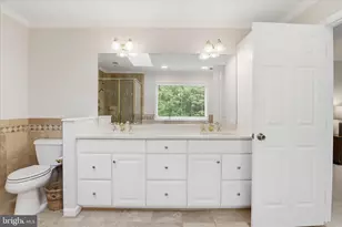 9833 Squaw Valley Dr, Vienna, VA 22182 - Photo 24