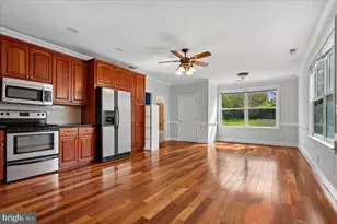 15125 Braddock Rd, Centreville, VA 20120 - Photo 2