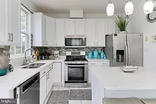 8509 Towne Manor Ct, Alexandria, VA 22309 - Photo 14