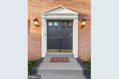 10314 Hickory Creek Court, Great Falls, VA 22066 - Photo 2