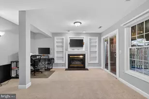 12789 Dogwood Hills Ln, Fairfax, VA 22033 - Photo 36