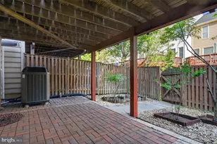 12789 Dogwood Hills Ln, Fairfax, VA 22033 - Photo 40