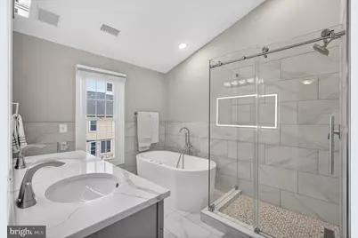 12789 Dogwood Hills Lane, Fairfax, VA 22033 - Photo 32