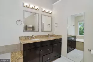 14618 Stream Pond Dr, Centreville, VA 20120 - Photo 40