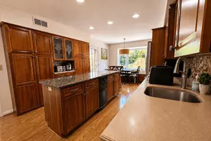 7327 Yates Ct, McLean, VA 22101 - Photo 6