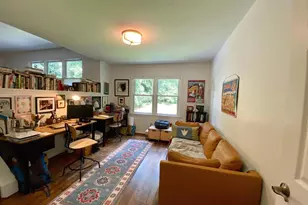 725 Forest Park Rd, Great Falls, VA 22066 - Photo 12