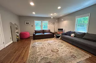 725 Forest Park Rd, Great Falls, VA 22066 - Photo 10