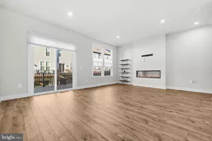 2433 Liberty Loop, Herndon, VA 20171 - Photo 6