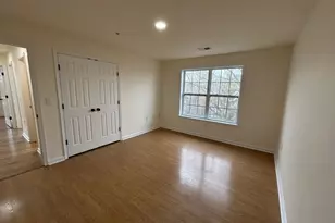 11328 Westbrook Mill Ln, Fairfax, VA 22030 - Photo 8