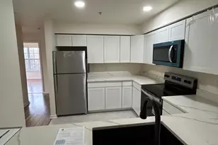11328 Westbrook Mill Ln, Fairfax, VA 22030 - Photo 2