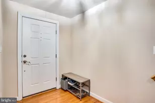 13598 Lavender Mist Ln, Centreville, VA 20120 - Photo 2
