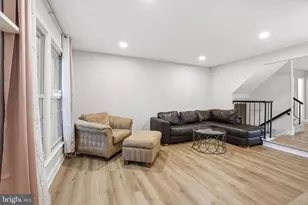 5404 Charleston Woods Dr, Fairfax, VA 22032 - Photo 14