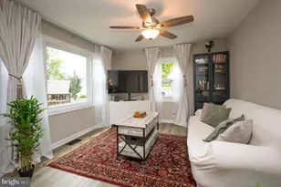2420 Byrd Ln, Alexandria, VA 22303 - Photo 8