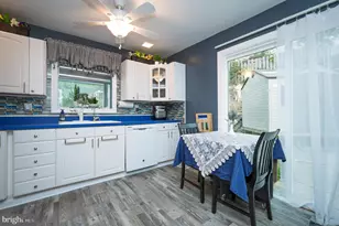 2420 Byrd Ln, Alexandria, VA 22303 - Photo 12