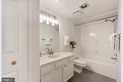 1800 Old Meadow Road #909, McLean, VA 22102 - Photo 8