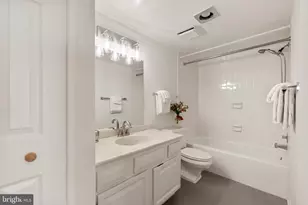 1800 Old Meadow Rd, McLean, VA 22102 - Photo 8