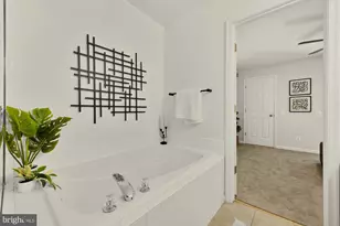 12625 Fair Crest Ct, Fairfax, VA 22033 - Photo 20
