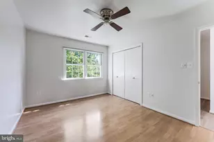 818 Sycamore Ct, Herndon, VA 20170 - Photo 32