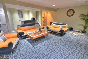 4304 Silas Hutchinson Dr, Chantilly, VA 20151 - Photo 14