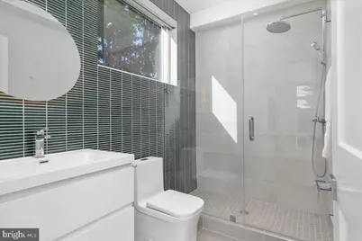 2841 Edgelea Road, Vienna, VA 22181 - Photo 28
