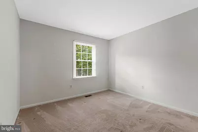 2827 Kelly Square, Vienna, VA 22181 - Photo 24