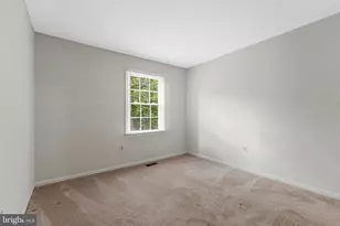 2827 Kelly Square, Vienna, VA 22181 - Photo 24