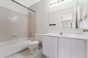 2827 Kelly Square, Vienna, VA 22181 - Photo 20