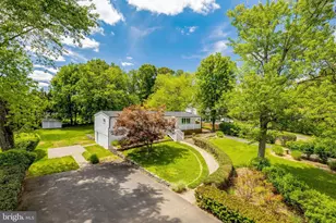 822 Walker Rd, Great Falls, VA 22066 - Photo 1
