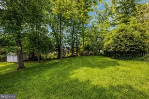 822 Walker Rd, Great Falls, VA 22066 - Photo 20