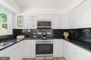 7100 Counter Pl, Burke, VA 22015 - Photo 6