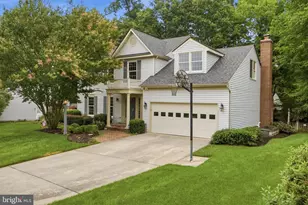 13702 Springstone Ct, Clifton, VA 20124 - Photo 2