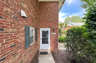 8848 Walutes Cir, Alexandria, VA 22309 - Photo 2