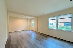 8848 Walutes Cir, Alexandria, VA 22309 - Photo 4