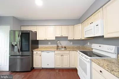 14263 Heritage Crossing Lane, Centreville, VA 20120 - Photo 12