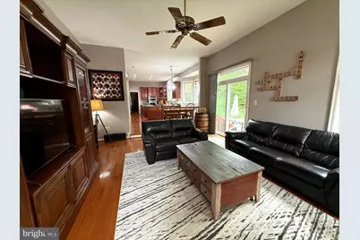 10004 Manor Place, Fairfax, VA 22032 - Photo 4