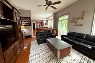 10004 Manor Pl, Fairfax, VA 22032 - Photo 4