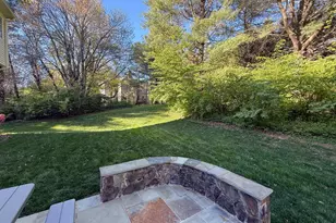 10004 Manor Pl, Fairfax, VA 22032 - Photo 6