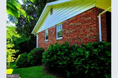 8702 Thunderbird Court, Vienna, VA 22182 - Photo 8