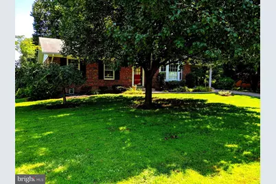 8702 Thunderbird Court, Vienna, VA 22182 - Photo 6